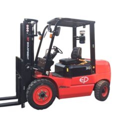 xe nang 3 tan CDCP30T3 - BÃI MÁY MINH ANH